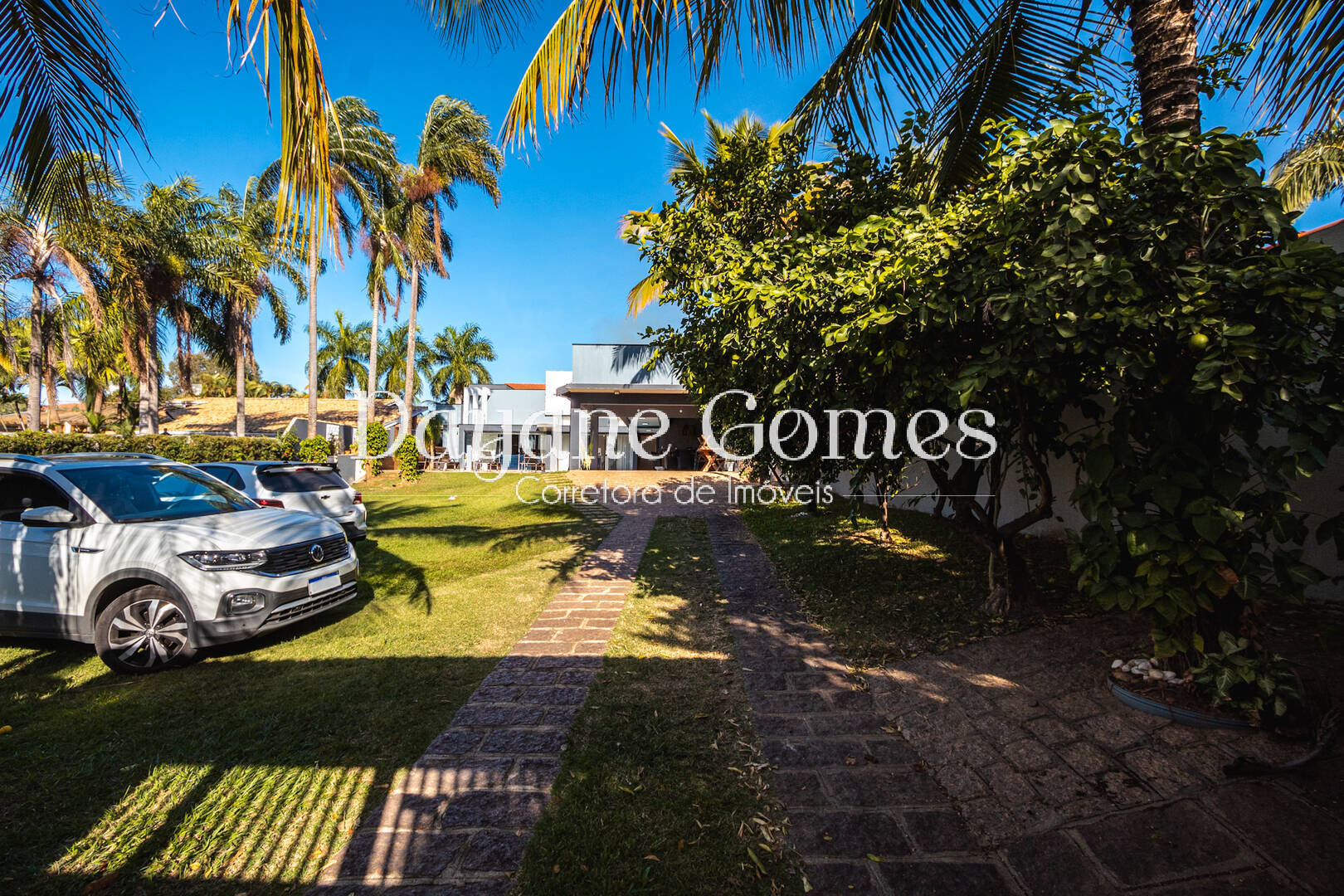 Casa à venda com 5 quartos, 350m² - Foto 10