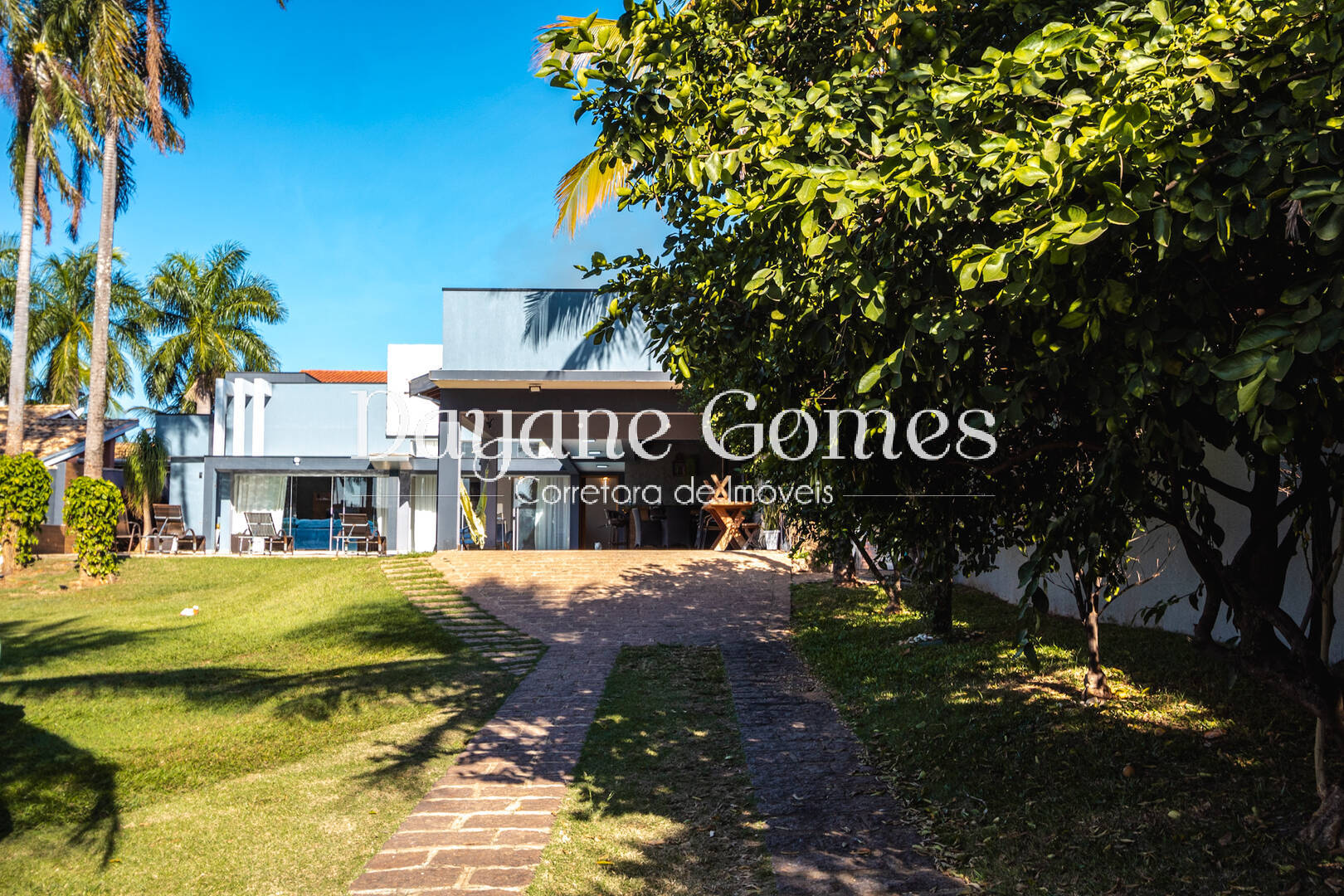 Casa à venda com 5 quartos, 350m² - Foto 11