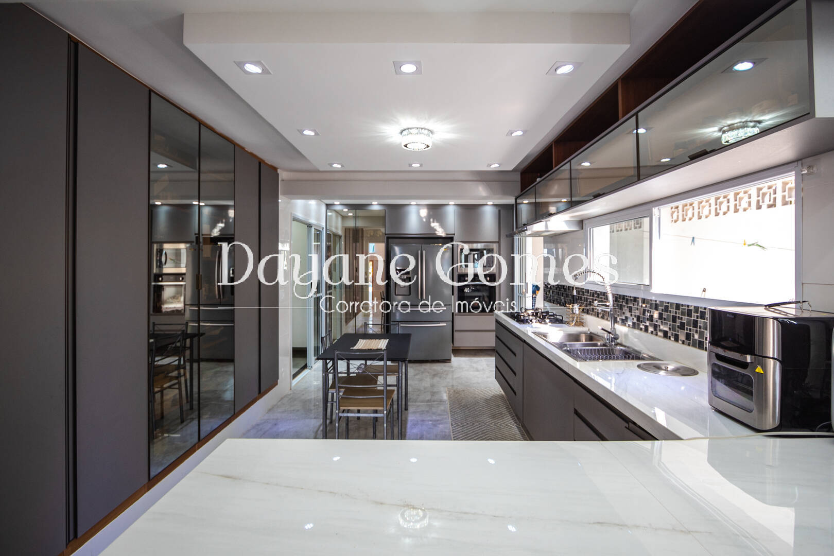 Casa à venda com 5 quartos, 350m² - Foto 38