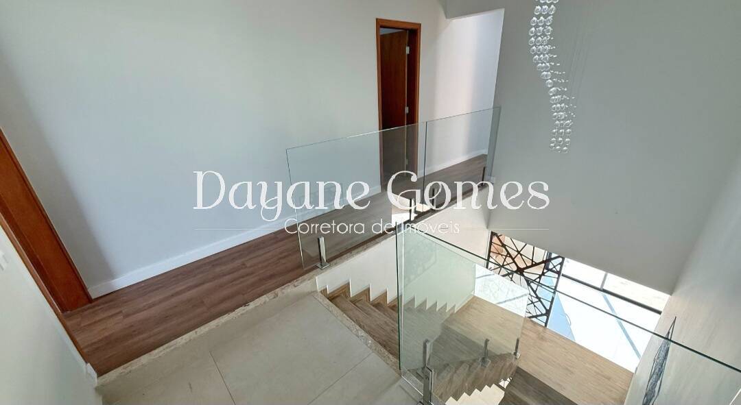 Casa à venda e aluguel com 3 quartos, 346m² - Foto 8