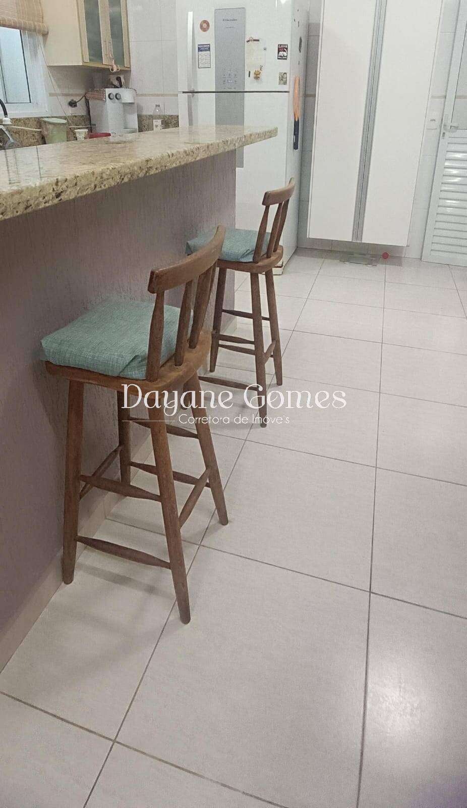 Casa à venda com 3 quartos, 103m² - Foto 7
