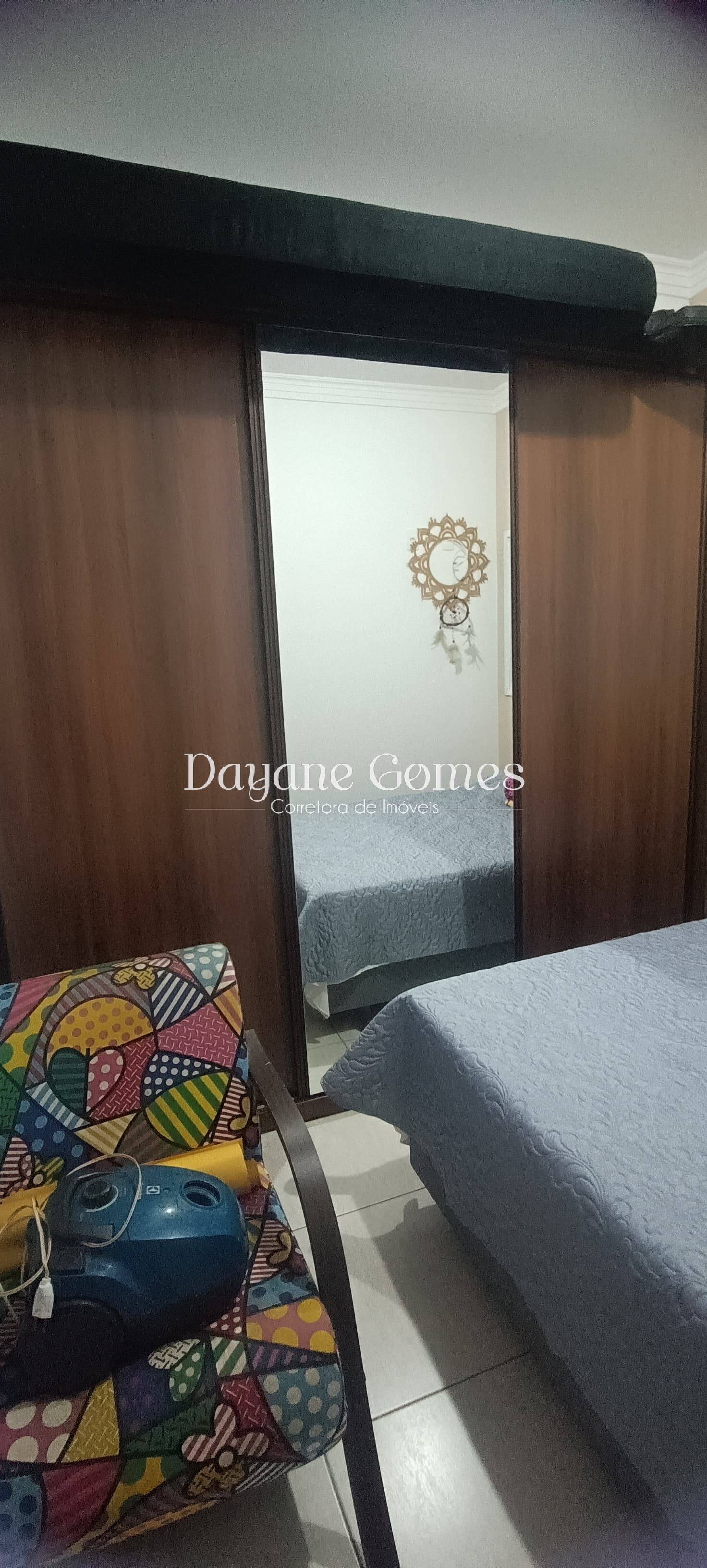 Casa à venda com 3 quartos, 103m² - Foto 4