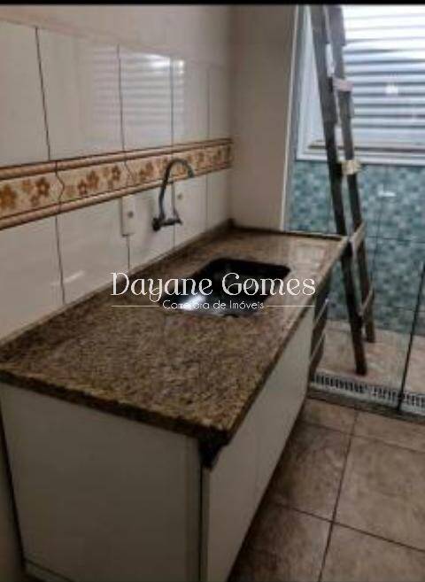 Casa à venda com 3 quartos, 103m² - Foto 11